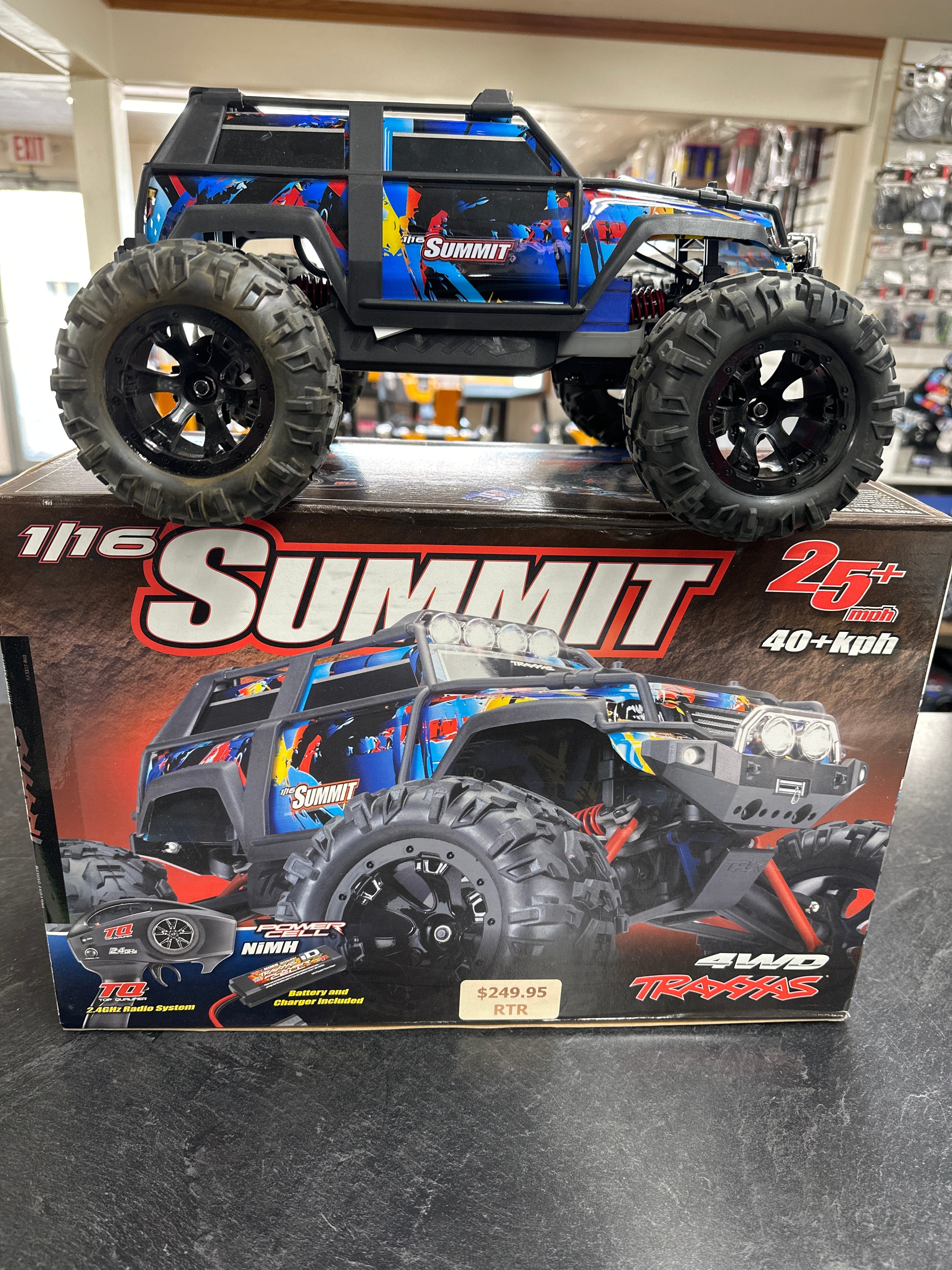 TRAXXAS 1/16TH SUMMIT RTR