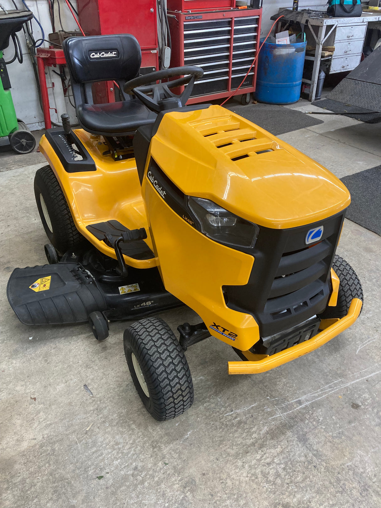 CUB CADET LX46